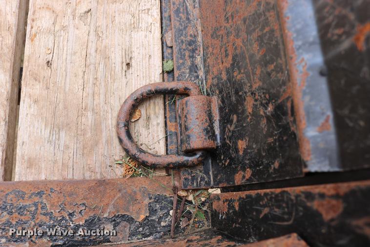 image for item DB9255 2013 Lamar utility trailer