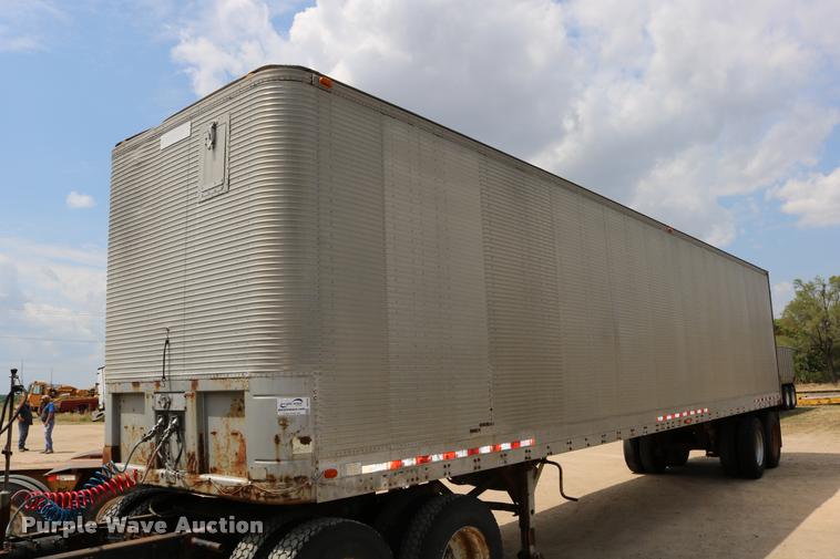 image for item DB9256 1977 Fruehauf dry van trailer