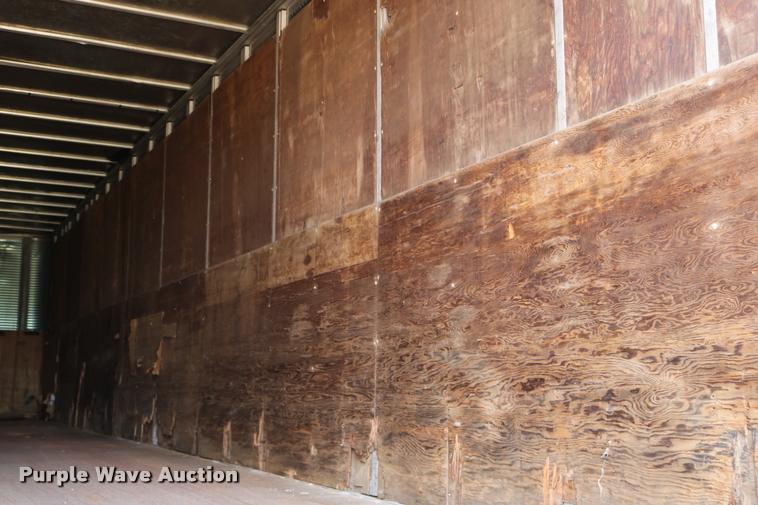 image for item DB9256 1977 Fruehauf dry van trailer