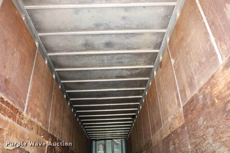 image for item DB9256 1977 Fruehauf dry van trailer