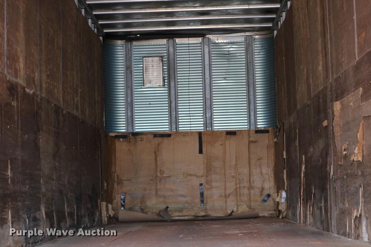 image for item DB9256 1977 Fruehauf dry van trailer