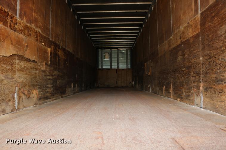 image for item DB9256 1977 Fruehauf dry van trailer