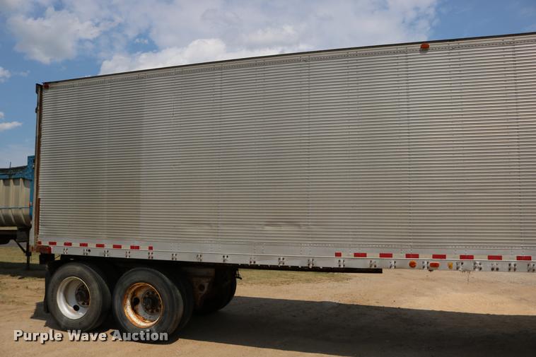 image for item DB9256 1977 Fruehauf dry van trailer