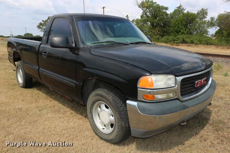 image for item DB9259 2000 GMC Sierra 1500 pickup truck