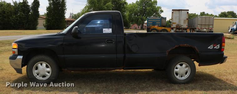 image for item DB9259 2000 GMC Sierra 1500 pickup truck