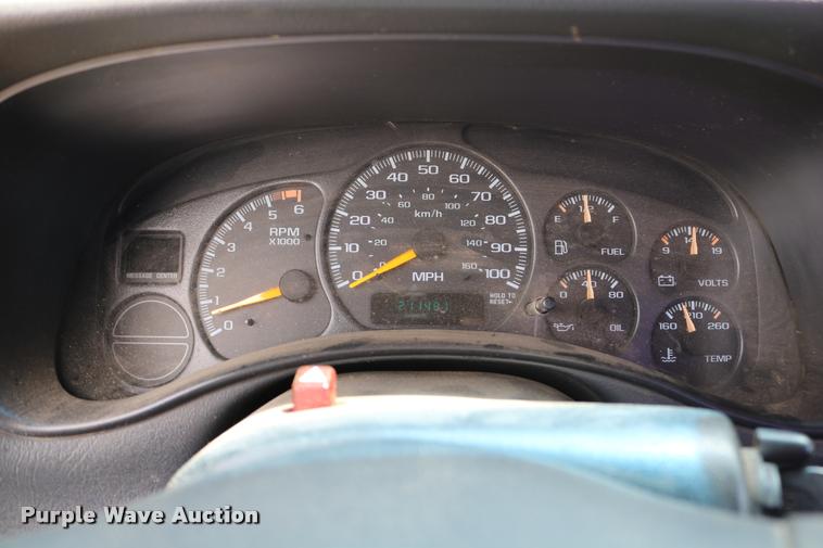 image for item DB9259 2000 GMC Sierra 1500 pickup truck