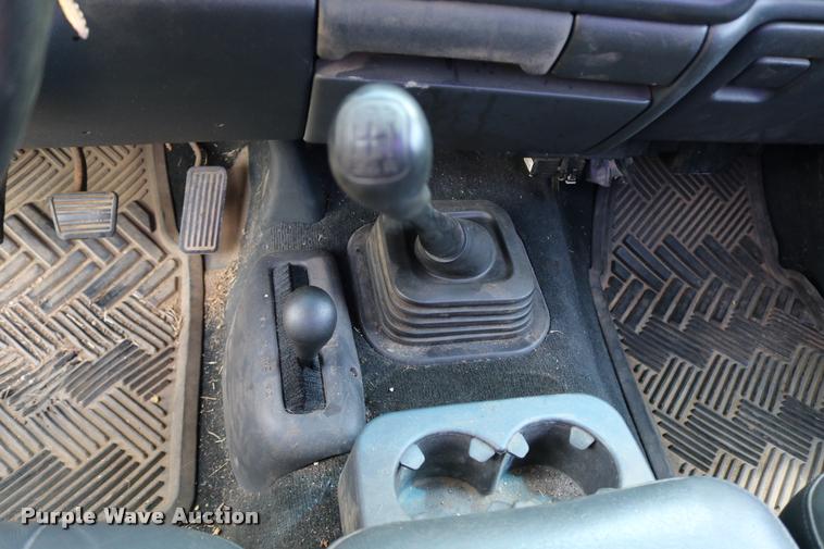 image for item DB9259 2000 GMC Sierra 1500 pickup truck