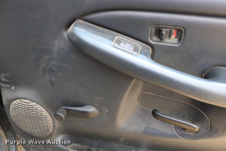 image for item DB9259 2000 GMC Sierra 1500 pickup truck