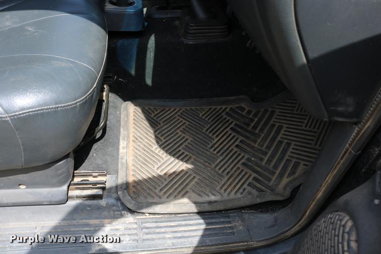 image for item DB9259 2000 GMC Sierra 1500 pickup truck