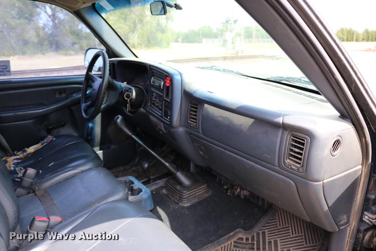 image for item DB9259 2000 GMC Sierra 1500 pickup truck