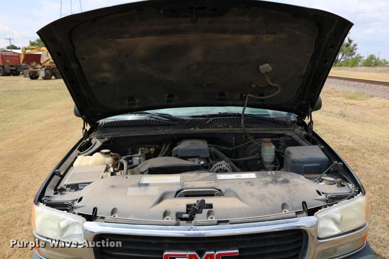 image for item DB9259 2000 GMC Sierra 1500 pickup truck