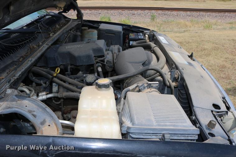 image for item DB9259 2000 GMC Sierra 1500 pickup truck