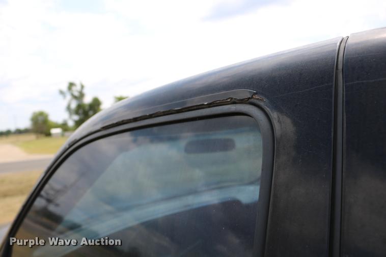 image for item DB9259 2000 GMC Sierra 1500 pickup truck