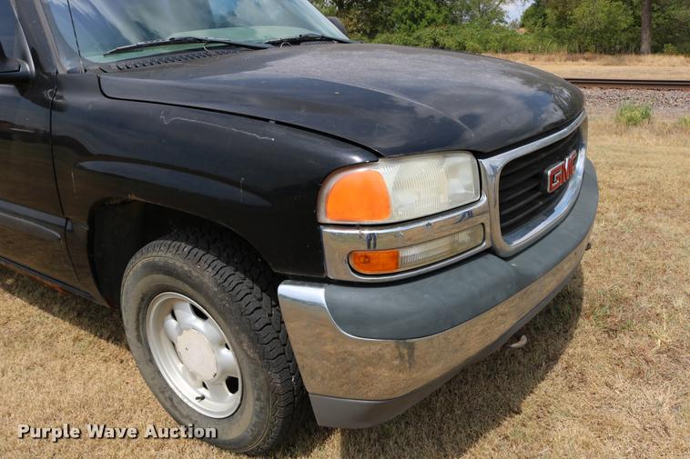 image for item DB9259 2000 GMC Sierra 1500 pickup truck