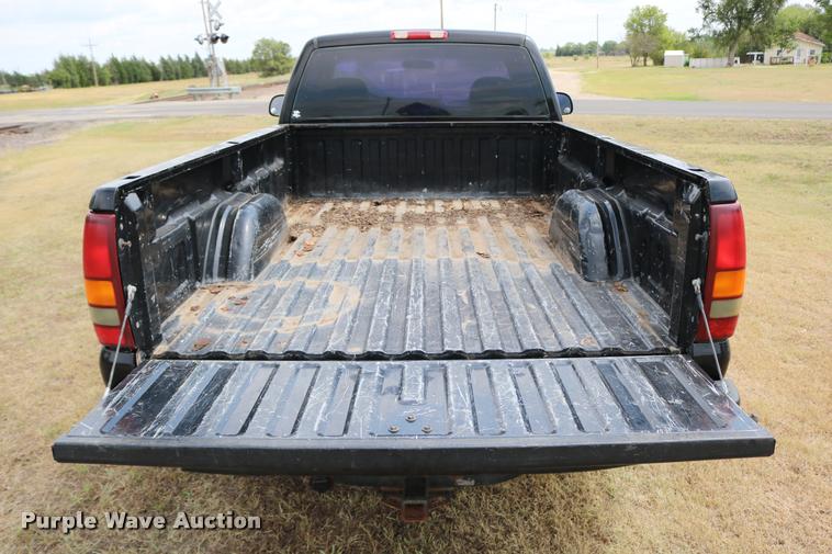 image for item DB9259 2000 GMC Sierra 1500 pickup truck