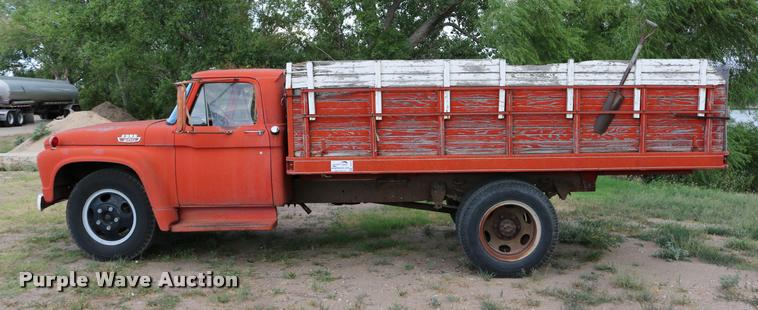 image for item DB9278 1963 Ford 500 grain truck