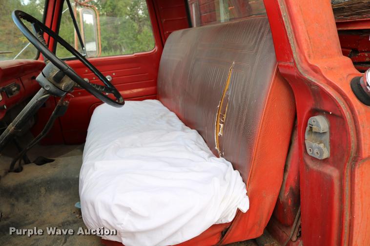 image for item DB9278 1963 Ford 500 grain truck