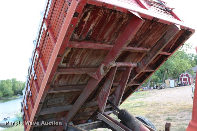 image for item DB9278 1963 Ford 500 grain truck