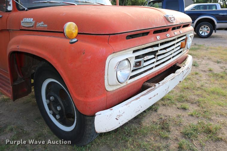 image for item DB9278 1963 Ford 500 grain truck