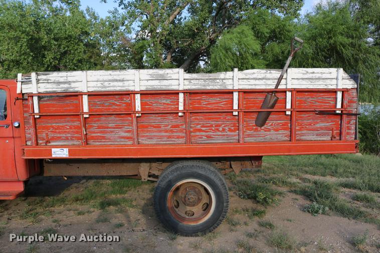 image for item DB9278 1963 Ford 500 grain truck