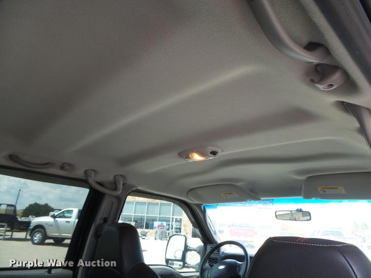 image for item DC3979 2003 Ford F350 Super Duty XLT Lariat Edge Crew Cab flatbed pickup truck