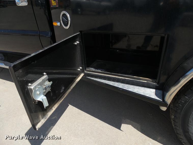 image for item DC3979 2003 Ford F350 Super Duty XLT Lariat Edge Crew Cab flatbed pickup truck