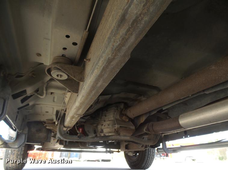 image for item DC3979 2003 Ford F350 Super Duty XLT Lariat Edge Crew Cab flatbed pickup truck