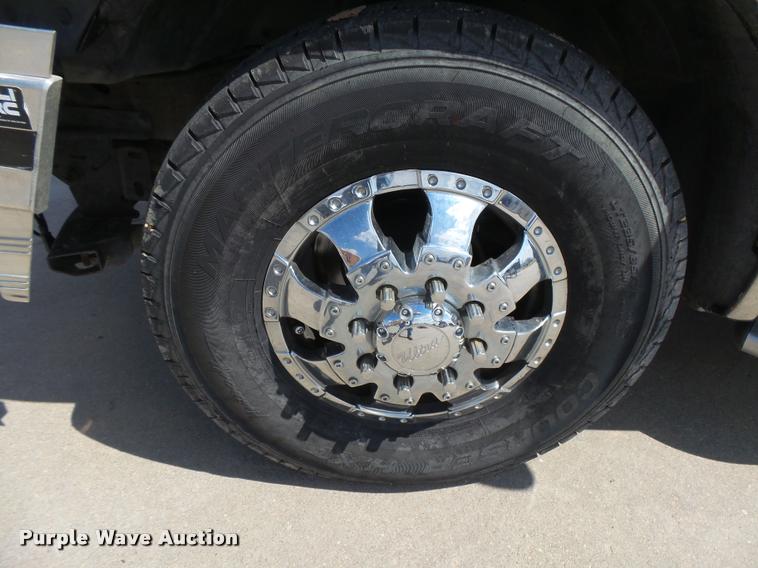 image for item DC3979 2003 Ford F350 Super Duty XLT Lariat Edge Crew Cab flatbed pickup truck