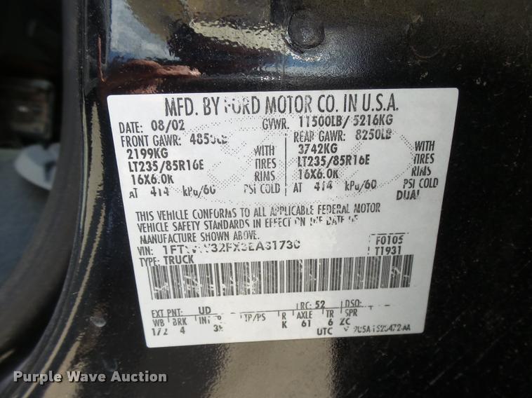 image for item DC3979 2003 Ford F350 Super Duty XLT Lariat Edge Crew Cab flatbed pickup truck