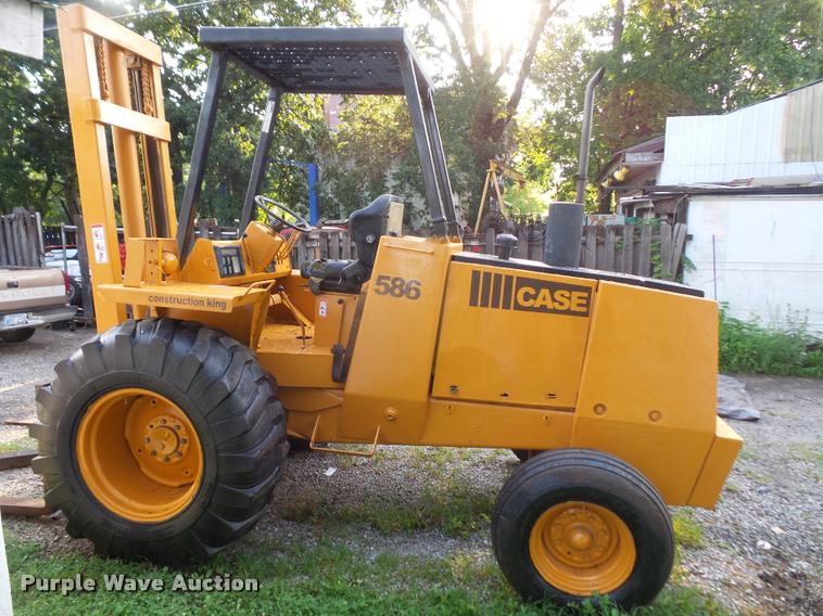 image for item DC5472 Case 586D forklift