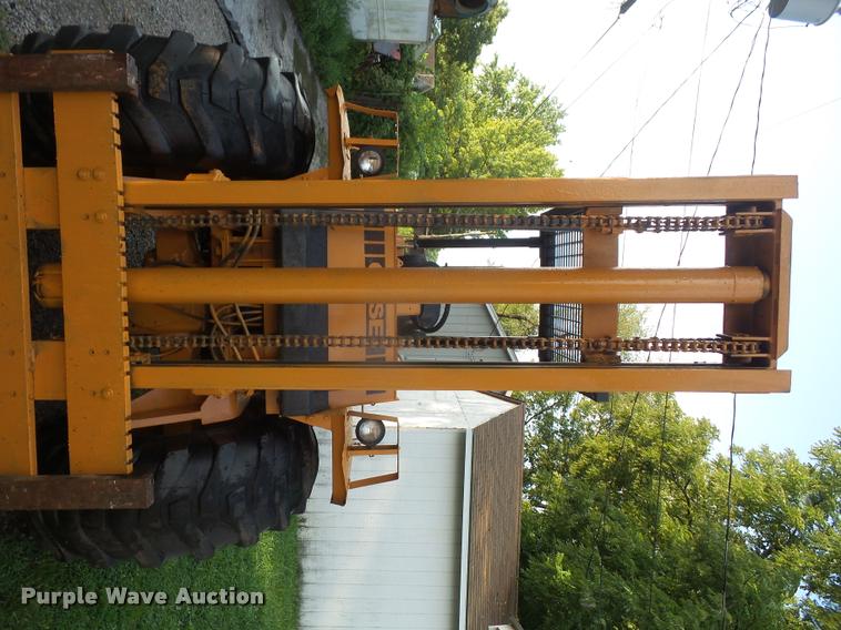 image for item DC5472 Case 586D forklift