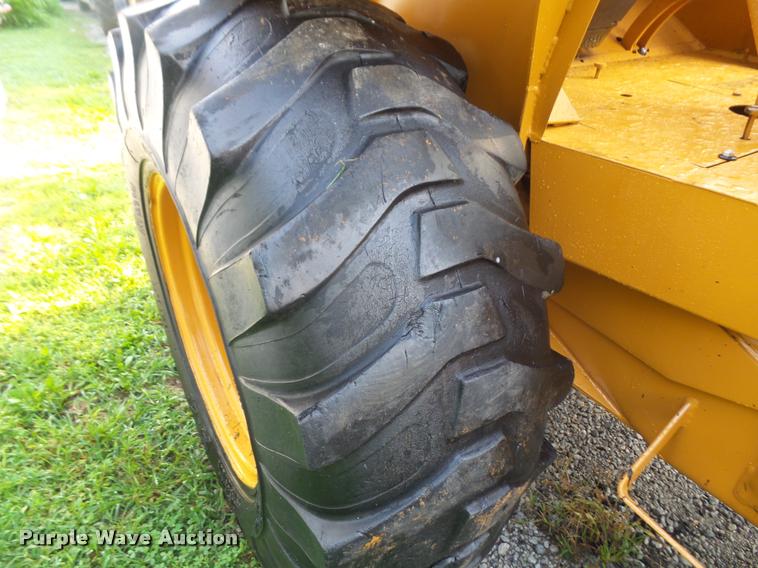 image for item DC5472 Case 586D forklift