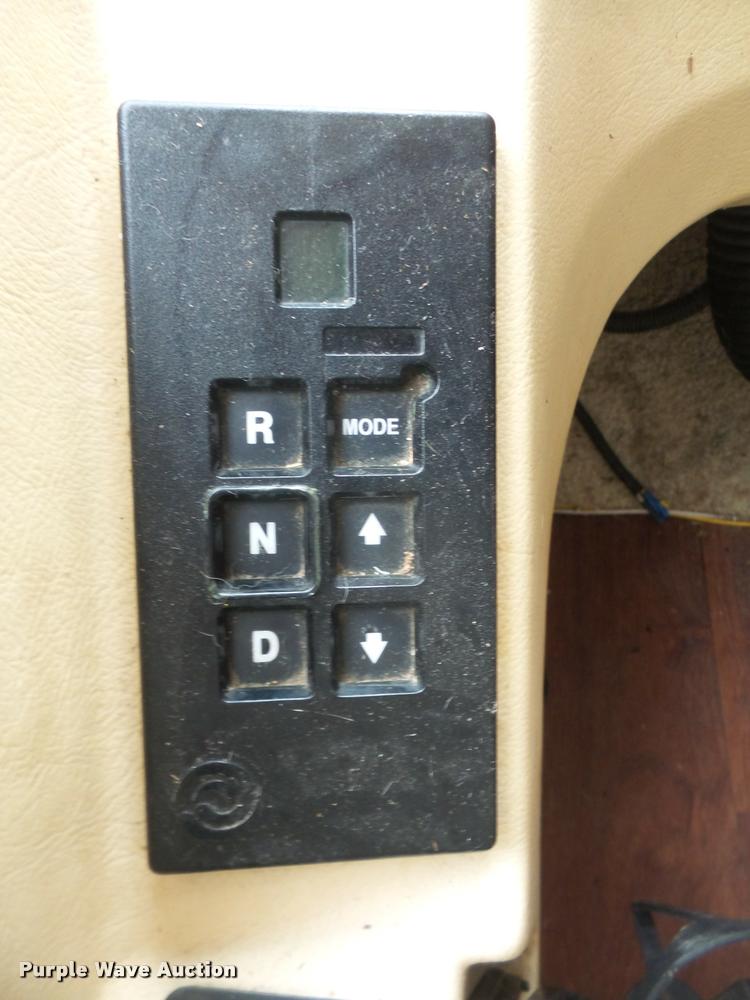 image for item DC5474 2001 Winnebago Itasca Horizon RV