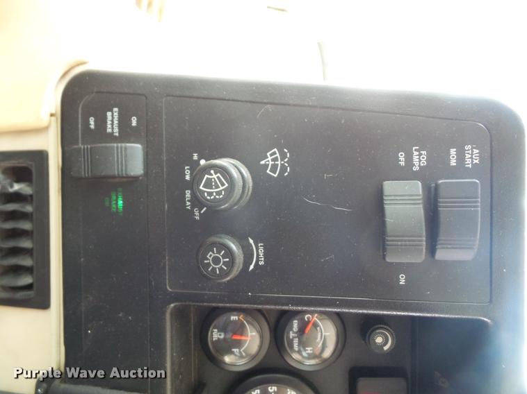 image for item DC5474 2001 Winnebago Itasca Horizon RV