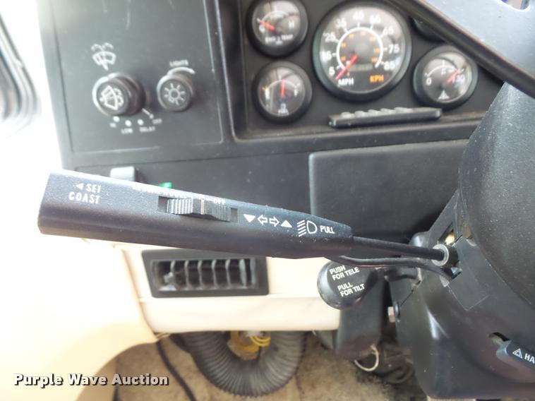 image for item DC5474 2001 Winnebago Itasca Horizon RV