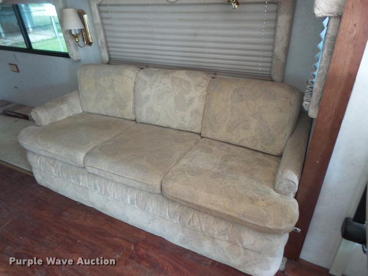 image for item DC5474 2001 Winnebago Itasca Horizon RV