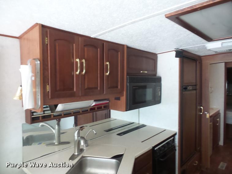 image for item DC5474 2001 Winnebago Itasca Horizon RV