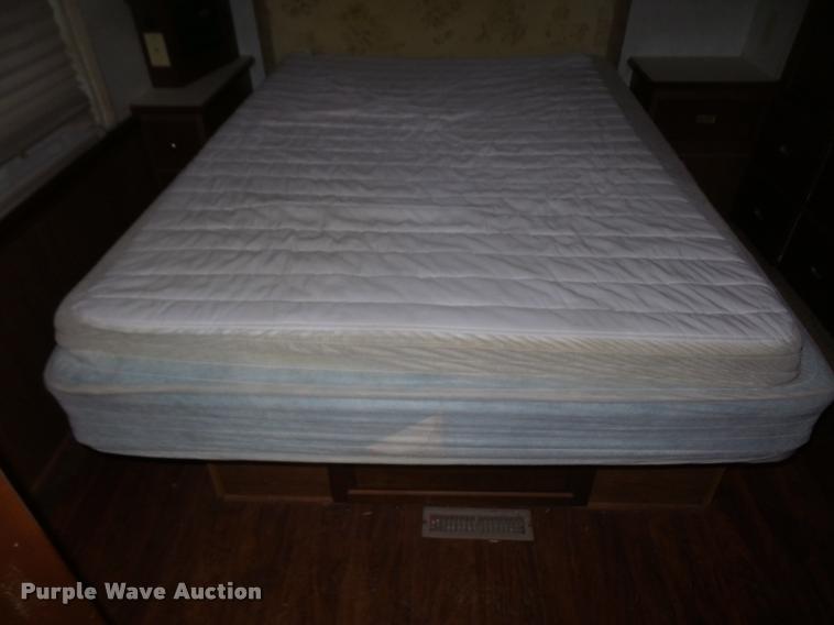 image for item DC5474 2001 Winnebago Itasca Horizon RV