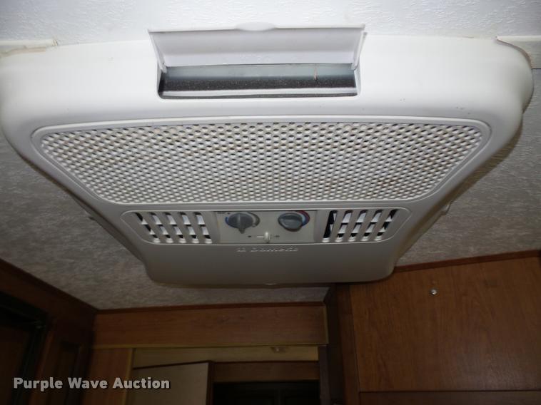 image for item DC5474 2001 Winnebago Itasca Horizon RV