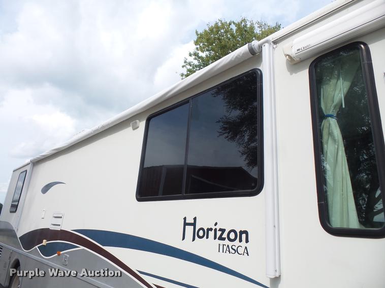 image for item DC5474 2001 Winnebago Itasca Horizon RV