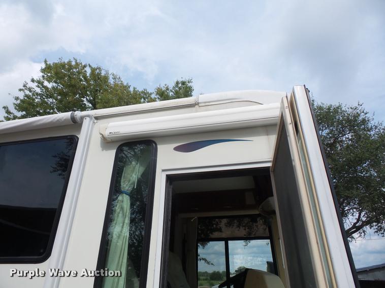 image for item DC5474 2001 Winnebago Itasca Horizon RV