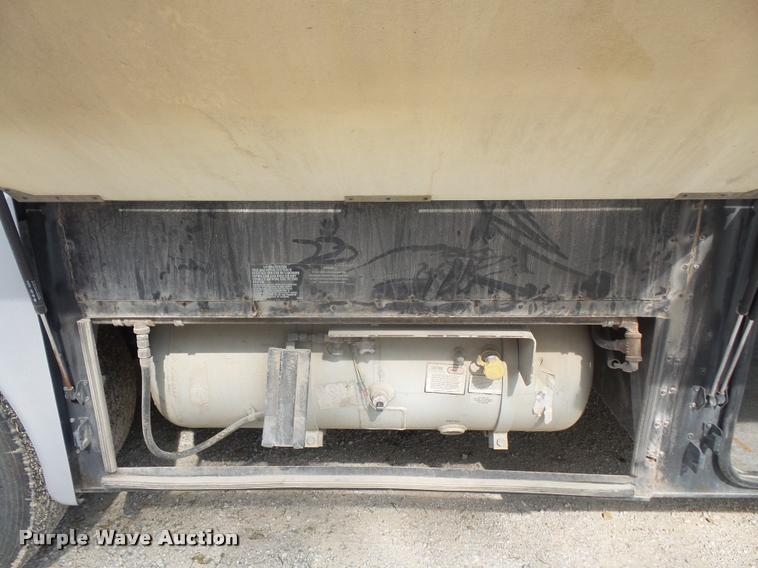 image for item DC5474 2001 Winnebago Itasca Horizon RV