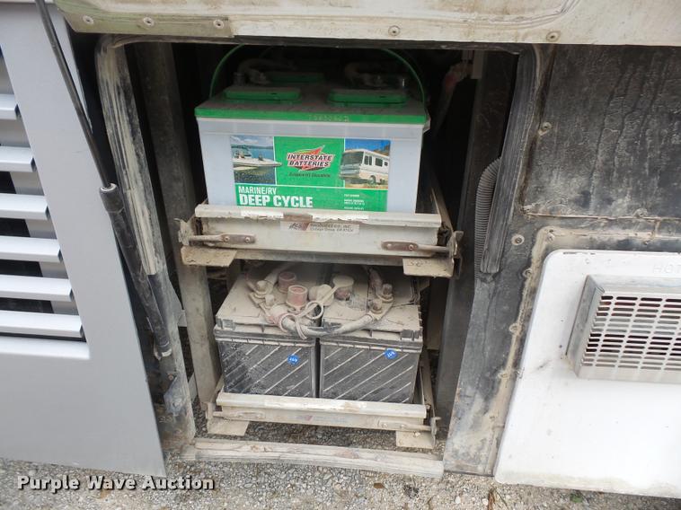 image for item DC5474 2001 Winnebago Itasca Horizon RV