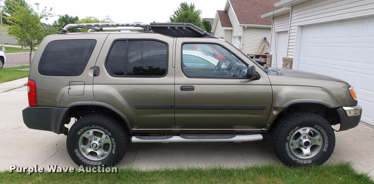 image for item DC6447 2001 Nissan Xterra SUV