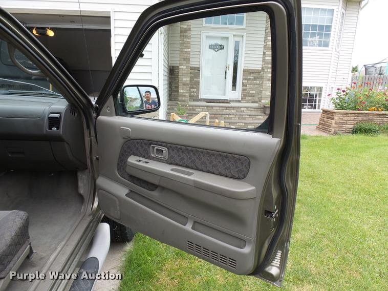 image for item DC6447 2001 Nissan Xterra SUV