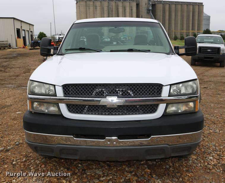 image for item DD0239 2003 Chevrolet Silverado 2500HD pickup truck