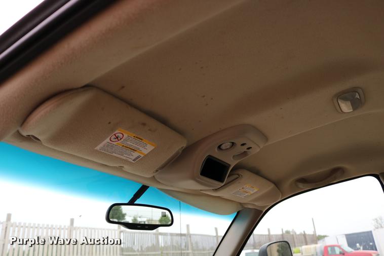 image for item DD0239 2003 Chevrolet Silverado 2500HD pickup truck