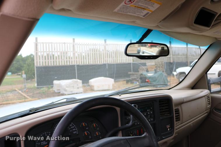 image for item DD0239 2003 Chevrolet Silverado 2500HD pickup truck