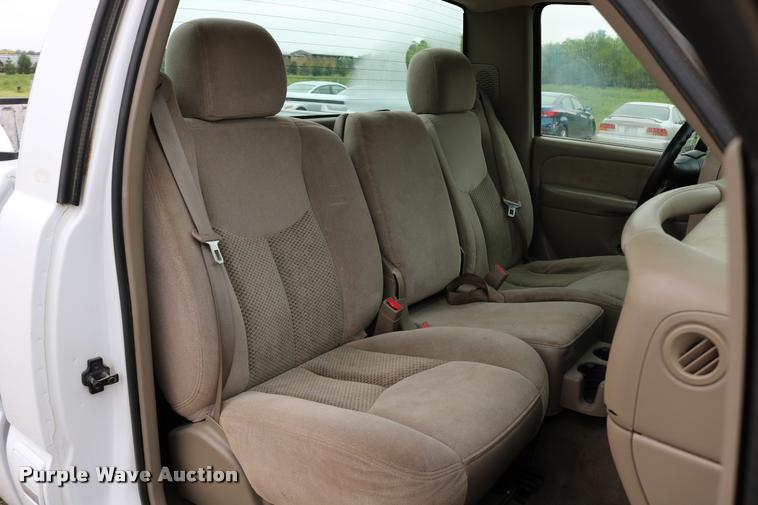 image for item DD0239 2003 Chevrolet Silverado 2500HD pickup truck