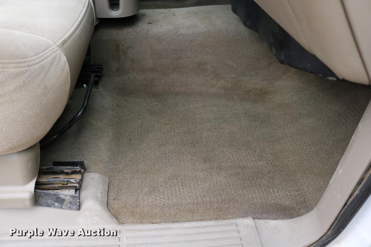 image for item DD0239 2003 Chevrolet Silverado 2500HD pickup truck